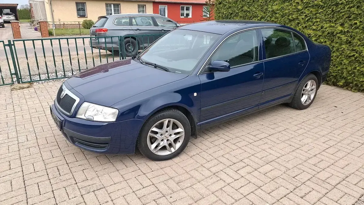 Gebraucht Skoda Superb 193 PS (141 kW) 2003 Blau Limousine