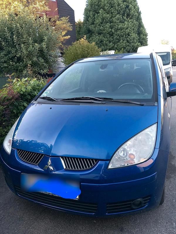 Blau Gebraucht 2006 Mitsubishi Colt Limousine | 1.300 € (Guter Preis) - Bild 1/4
