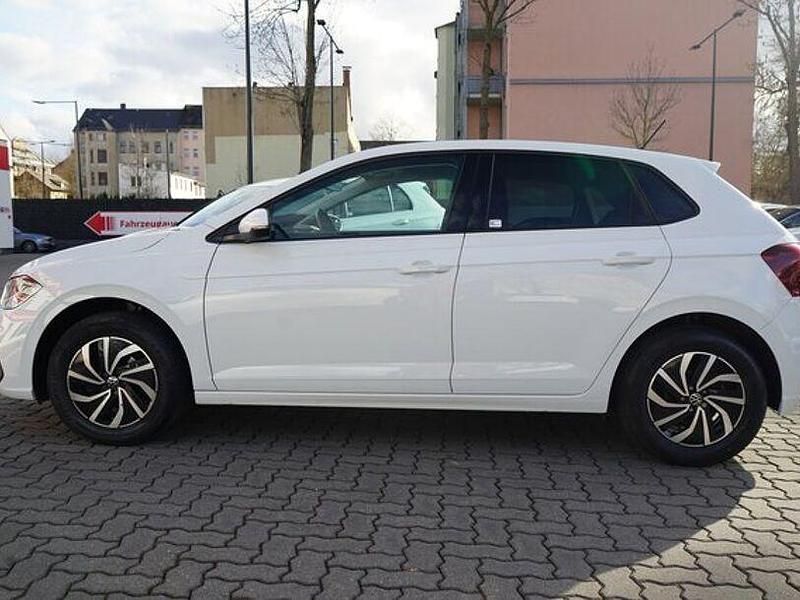 Gebraucht VW Polo Life 95 PS (69 kW) 2024 Weiß Kleinwagen