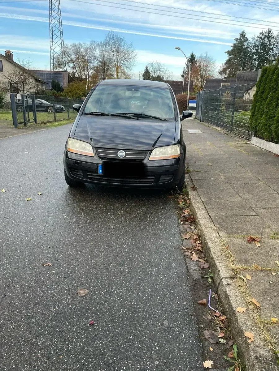 Gebraucht Fiat Idea 2004 Schwarz Van / Kleinbus