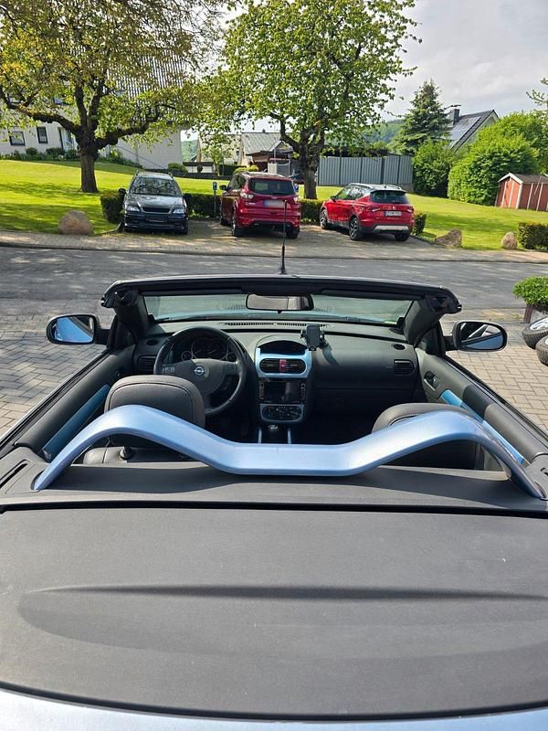 Gebraucht Opel Tigra 90 PS (66 kW) 2005 Blau Cabrio