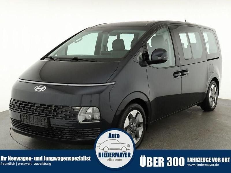 Moonlight blue / mic Gebraucht 2022 Hyundai Staria Premium Van / Kleinbus | 37.495 € (Guter Preis) - Bild 1/4
