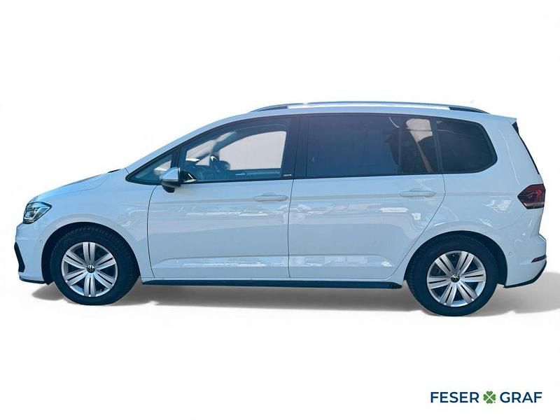 Gebraucht VW Touran Move 150 PS (110 kW) 2025 Pure white Van / Kleinbus