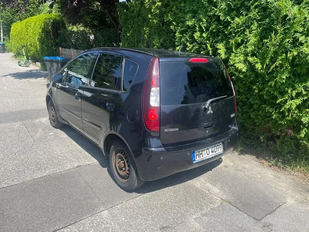 Gebraucht Mitsubishi Colt Motion 95 PS (69 kW) 2008 Schwarz Van / Kleinbus