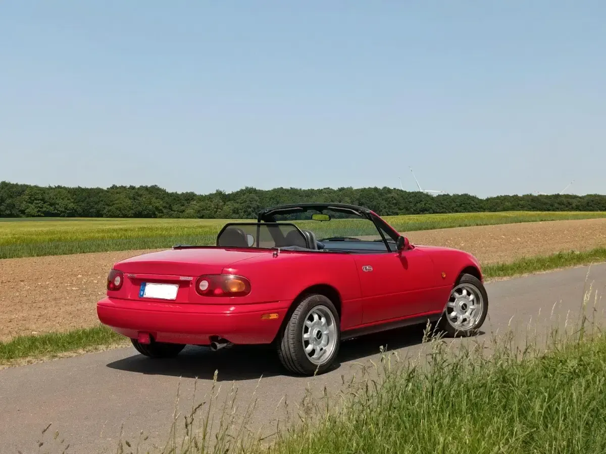 Gebraucht Mazda MX5 114 PS (83 kW) 1994 Rot Cabrio
