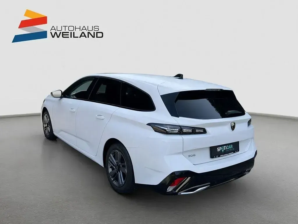 Gebraucht Peugeot 308 Allure 131 PS (96 kW) 2024 Lackierung okenitweiss/typ aussenverkleidung metalliclackierung Limousine