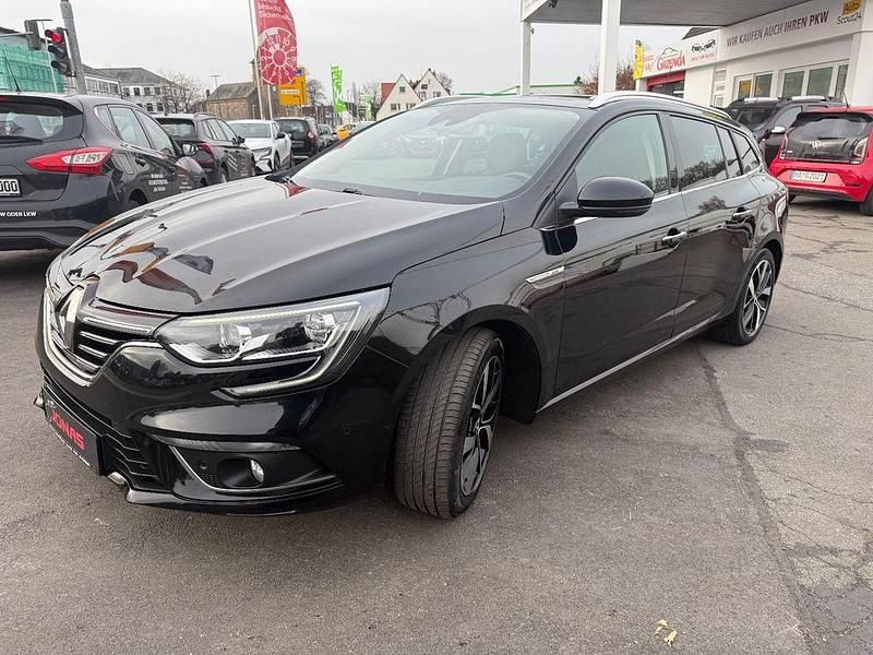 Schwarz Gebraucht 2019 Renault Mégane IV Bose Edition Limousine | 11.900 € (Fairer Preis) - Bild 1/4