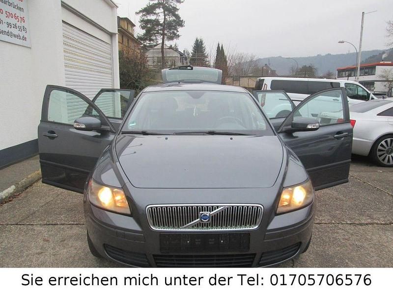 Gebraucht Volvo V50 Kinetic 220 PS (161 kW) 2006 Grau Kombi