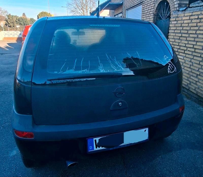 Gebraucht Opel Corsa 58 PS (42 kW) 2001 Schwarz Kleinwagen