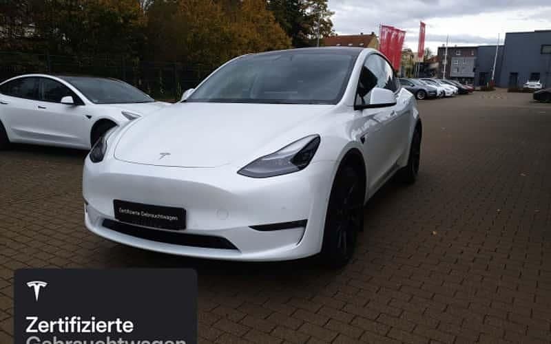 Weiß Gebraucht 2022 Tesla Model Y SUV | 31.000 € (Guter Preis) - Bild 1/4