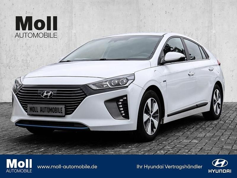 Weiss Gebraucht 2019 Hyundai Ioniq Style Limousine | 16.650 € (Fairer Preis) - Bild 1/4