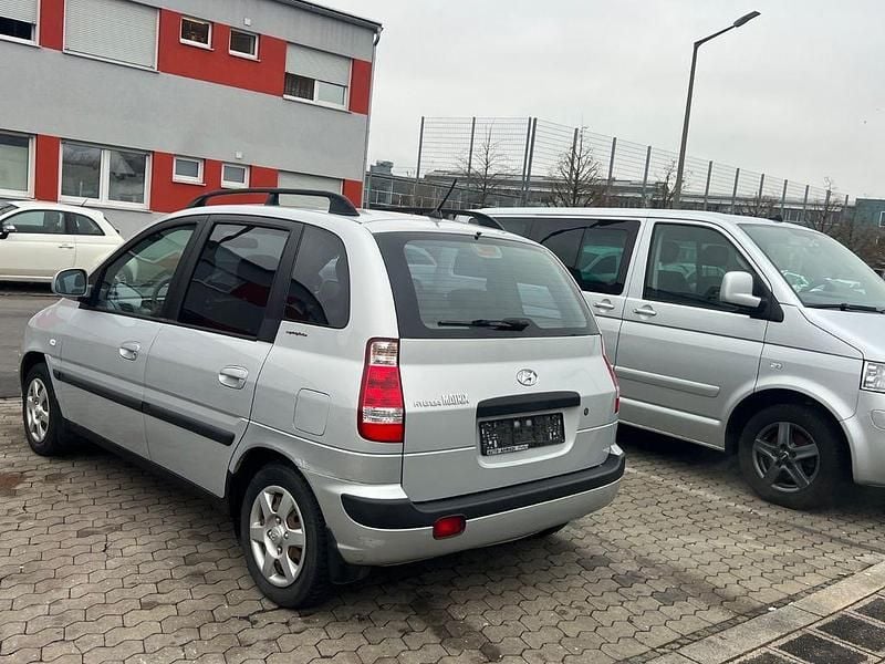 Gebraucht Hyundai Matrix GLS 103 PS (75 kW) 2007 Silber Van / Kleinbus