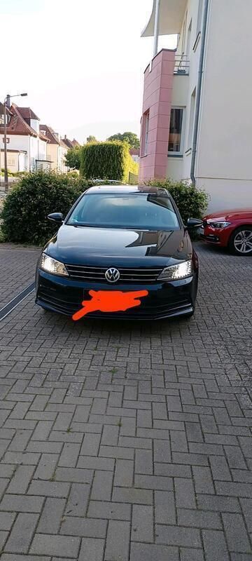 Schwarz Gebraucht 2015 VW Jetta Limousine | 9.300 € (Fairer Preis) - Bild 1/4