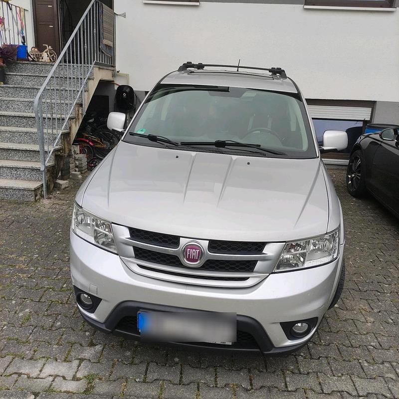 Gebraucht Fiat Freemont 170 PS (125 kW) 2012 Silber SUV