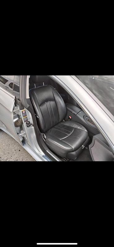 Gebraucht Mercedes CLS320 224 PS (164 kW) 2006 Silber Limousine