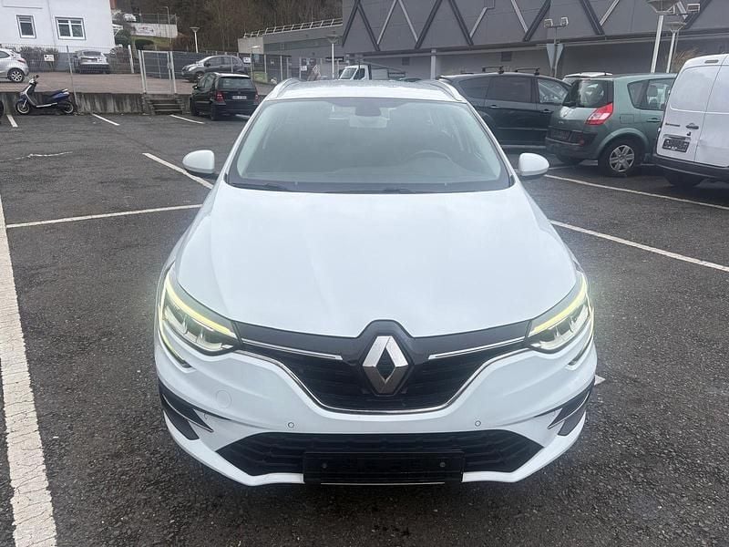 Gebraucht Renault Mégane IV Business 159 PS (116 kW) 2021 Weiß Kombi
