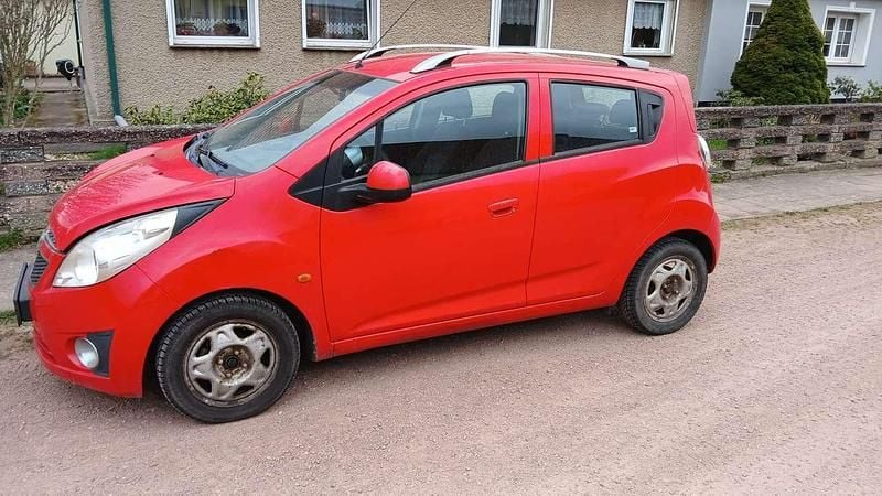 Usata Chevrolet Spark 82 CV (60 kW) 2011 Rosso Utilitaria