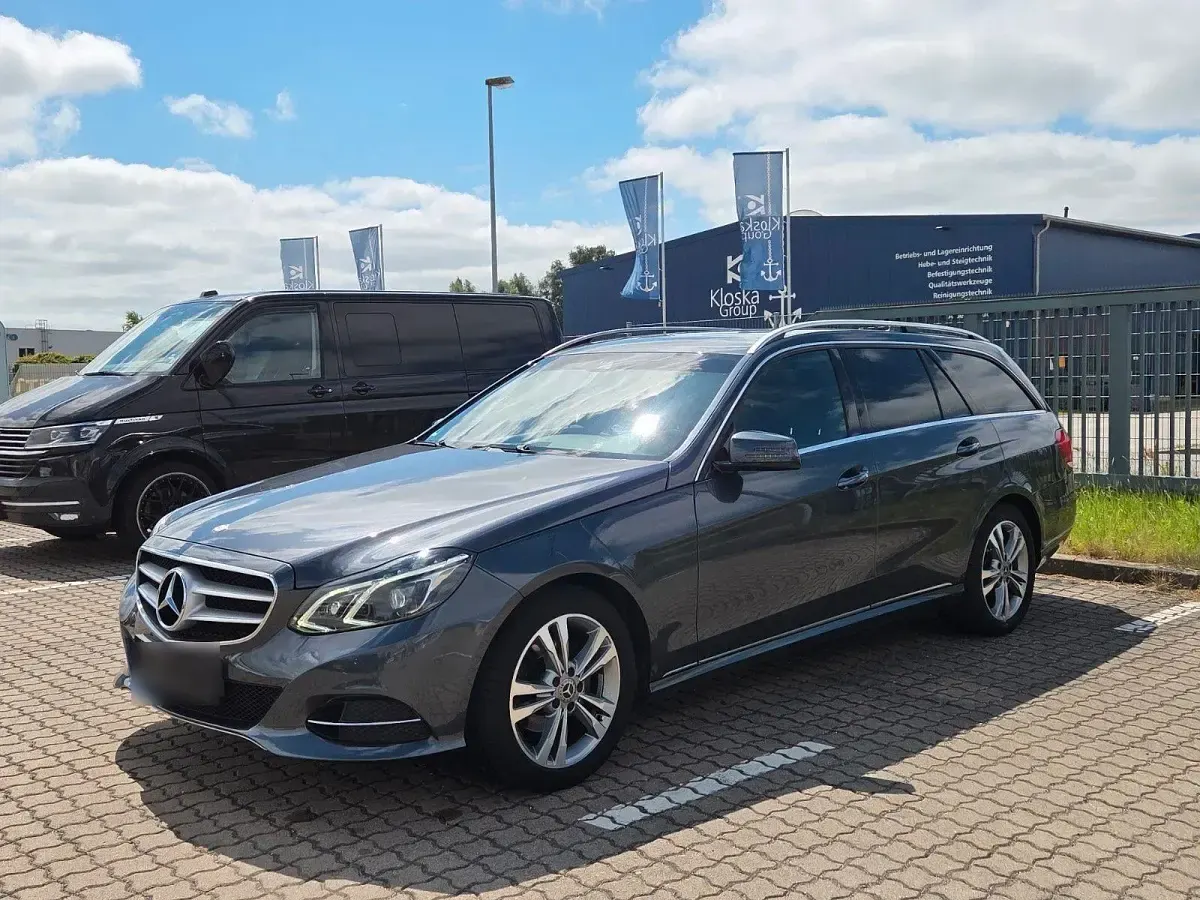 Gebraucht Mercedes E200 136 PS (100 kW) 2013 Grau Kombi
