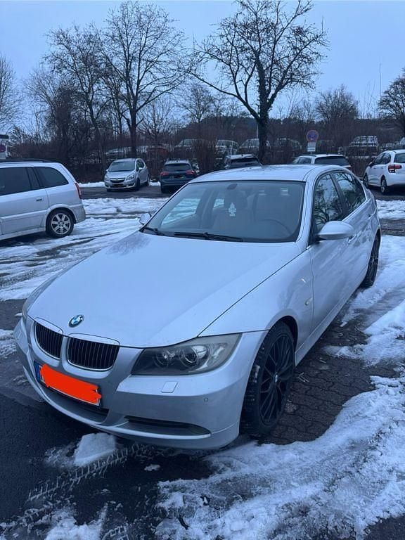 Silber Gebraucht 2005 BMW 325 Limousine | 4.700 € (Guter Preis) - Bild 1/4