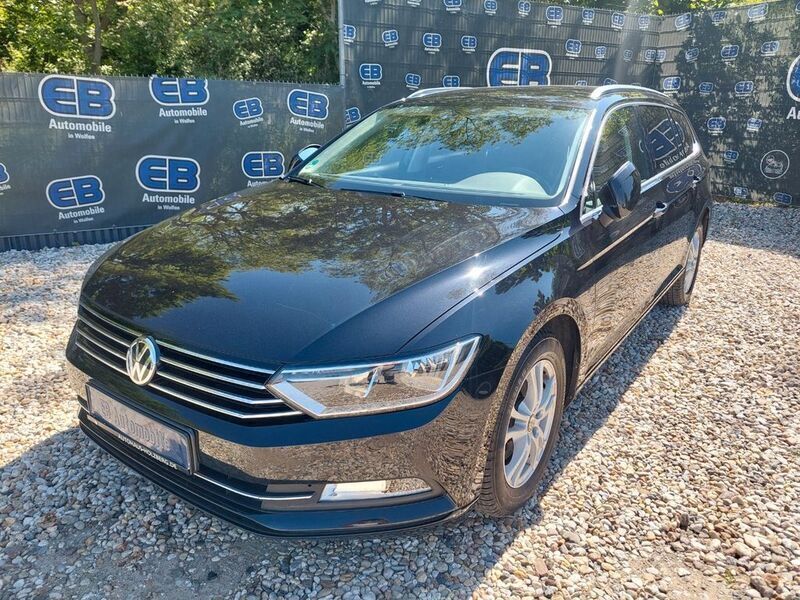 Schwarz Gebraucht 2015 VW Passat Comfortline Kombi | 9.777 € (Guter Preis) - Bild 1/4