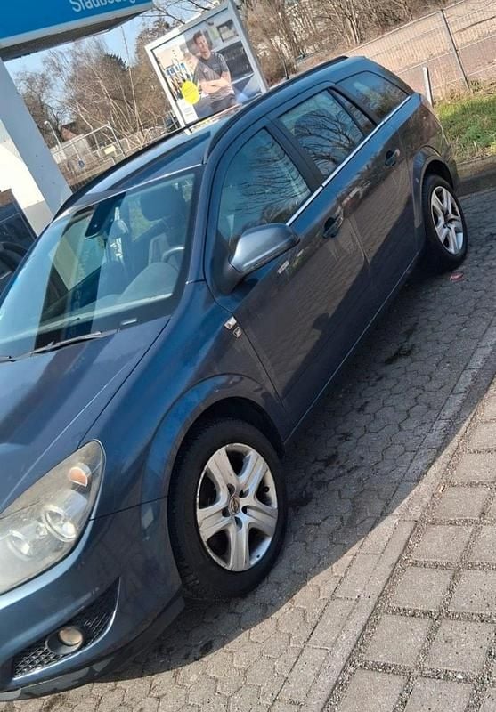 Second-hand Opel Astra 2010 Albastru Berlinǎ