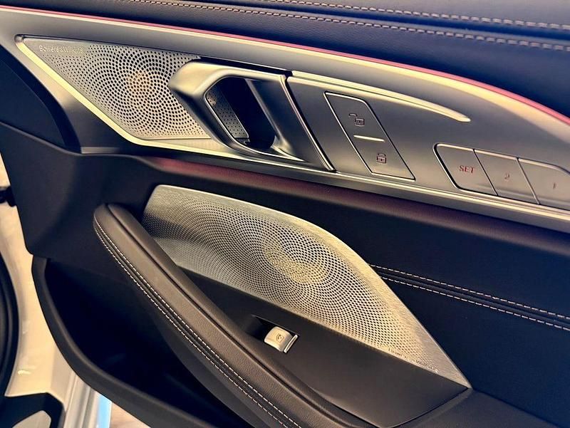 Gebraucht BMW M850 Performance 530 PS (389 kW) 2023 Weiß Coupé