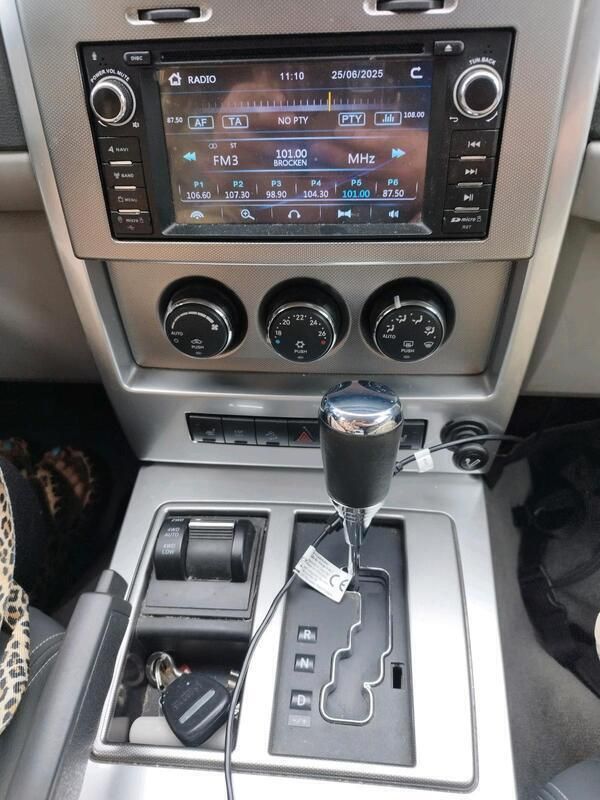 Schwarz Gebraucht 2010 Jeep Cherokee SUV | 5.500 € (Fairer Preis) - Bild 1/4
