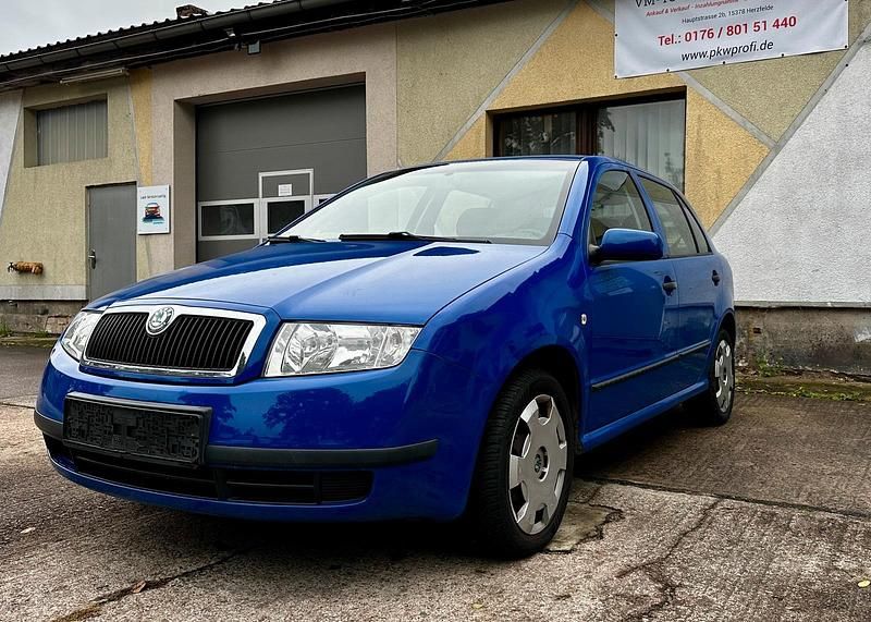 Blau Gebraucht 2004 Skoda Fabia Kleinwagen | 1.290 € (Fairer Preis) - Bild 1/4