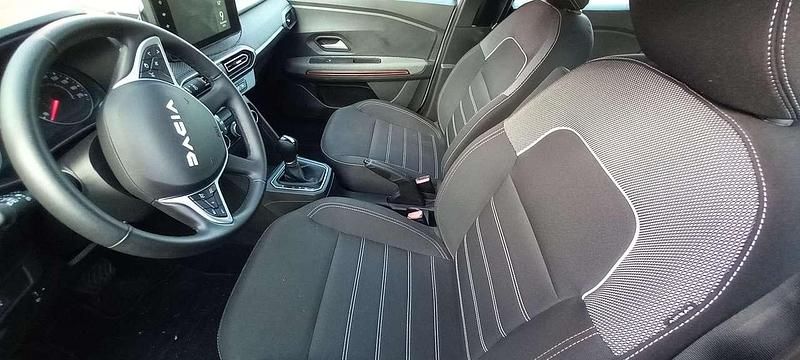 Gebraucht Dacia Sandero Stepway 91 PS (66 kW) 2023 Weiß Limousine