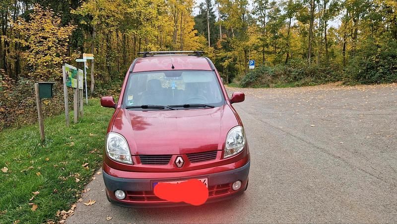 Rot Gebraucht 2004 Renault Kangoo Van / Kleinbus | 3.400 € (Etwas zu teuer) - Bild 1/4