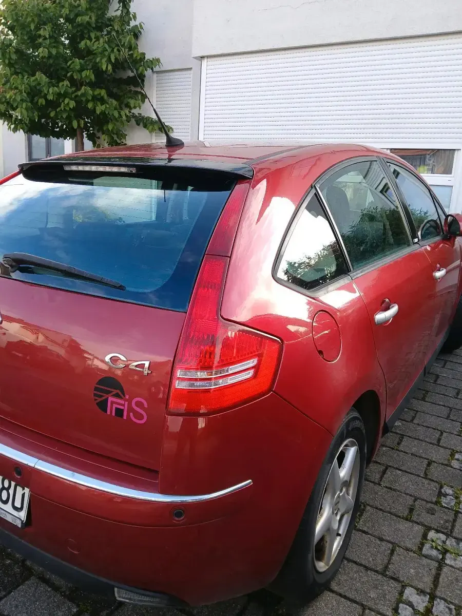 Gebraucht Citroën C4 108 PS (79 kW) 2006 Rot Limousine