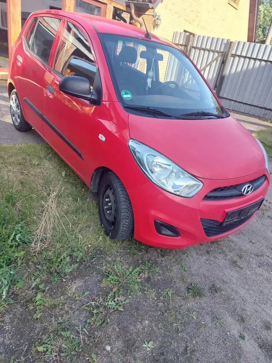 Gebraucht Hyundai i10 69 PS (50 kW) 2013 Kleinwagen