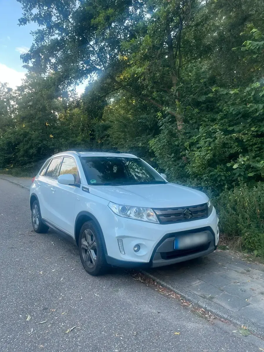 Gebraucht Suzuki Vitara 120 PS (88 kW) 2017 Weiß SUV