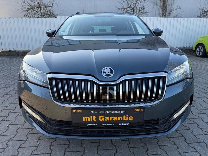 Gebraucht Skoda Superb Ambition 150 PS (110 kW) 2020 Grau Kombi