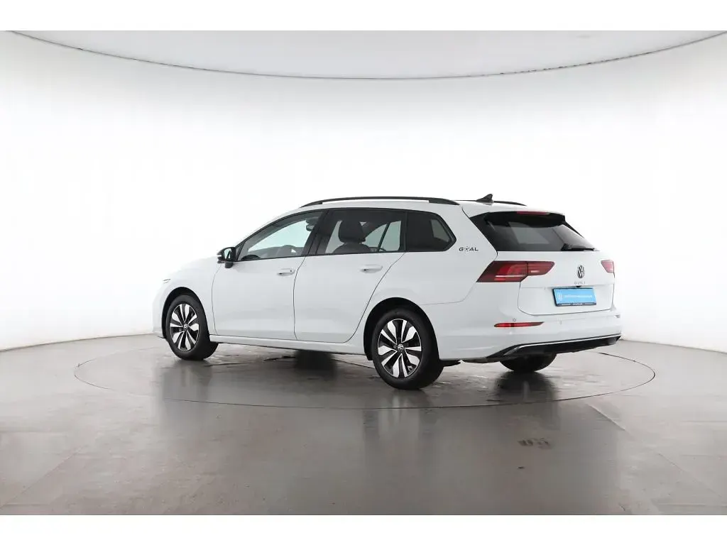 Gebraucht VW Golf VIII Goal 150 PS (110 kW) 2025 Pure white Kombi