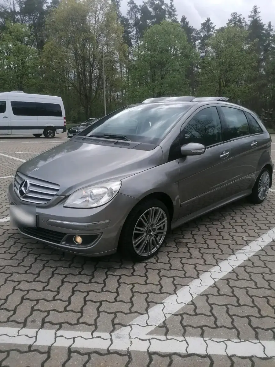 Second-hand Mercedes E200 193 CP (141 kW) 2007 Gri Berlinǎ