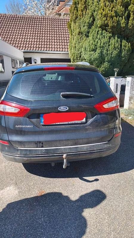 Gebraucht Ford Mondeo Titanium 150 PS (110 kW) 2015 Schwarz Kombi