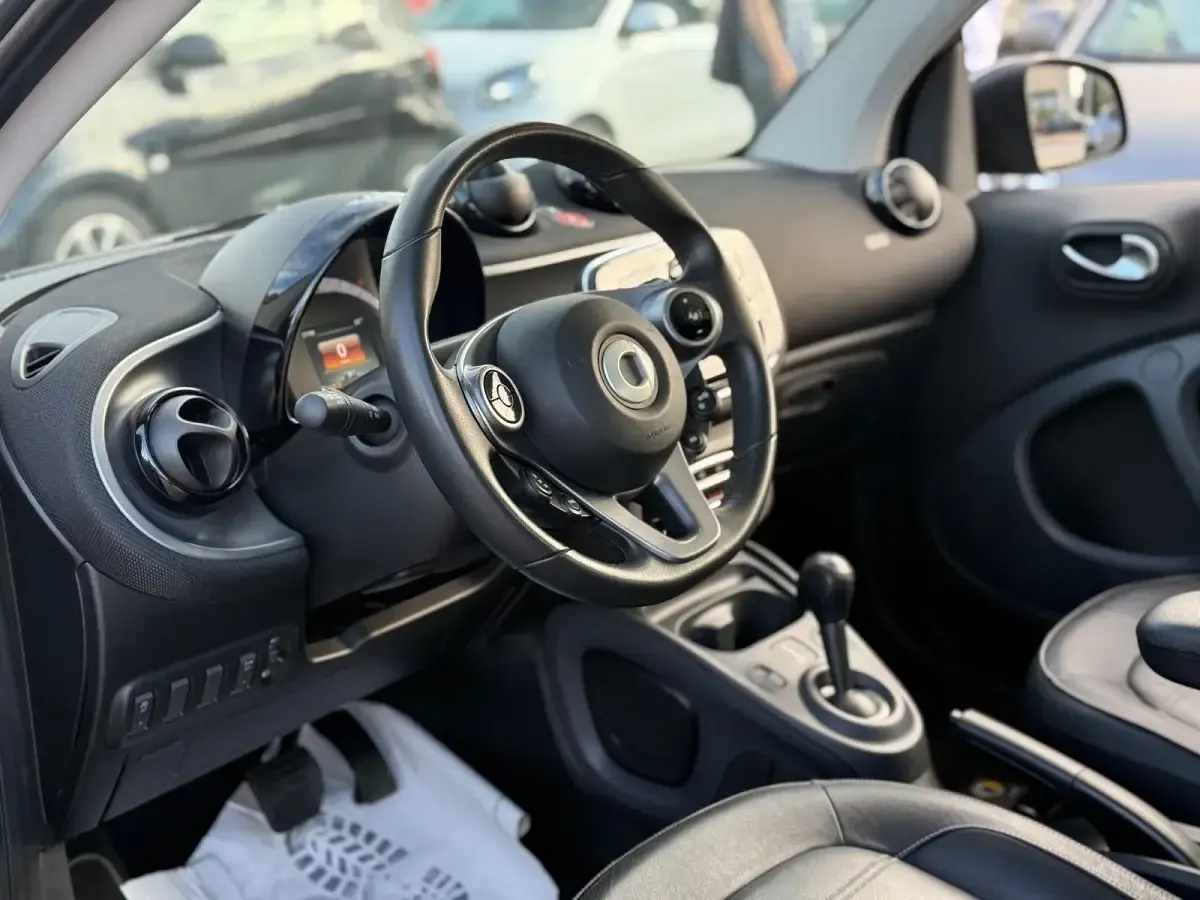 Gebraucht Smart ForTwo Coupé Prime 90 PS (66 kW) 2018 Grau Coupé