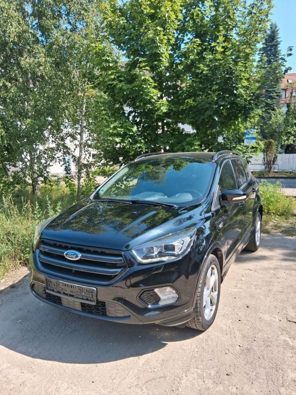 Schwarz Gebraucht 2019 Ford Kuga ST-Line SUV | 10.990 € - Bild 1/4
