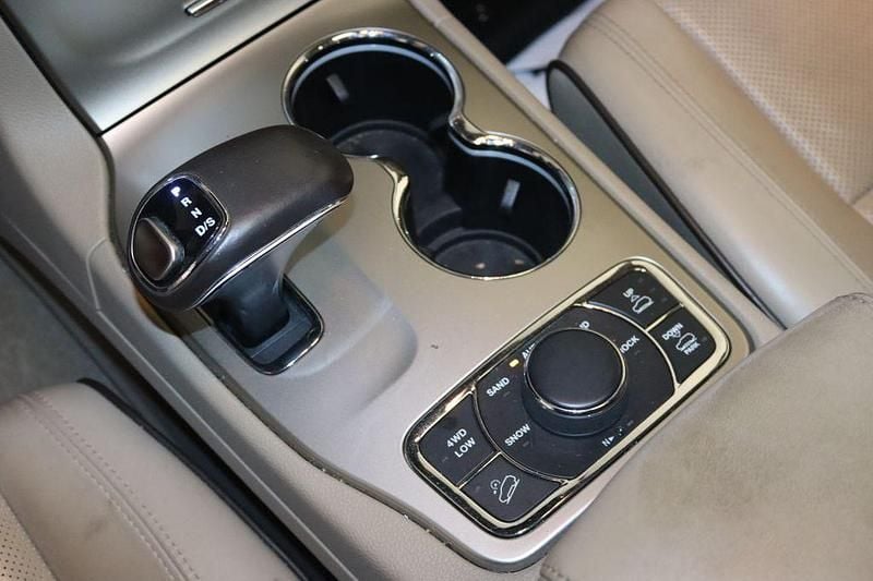 Gebraucht Jeep Grand Cherokee Overland 250 PS (183 kW) 2015 Schwarz SUV