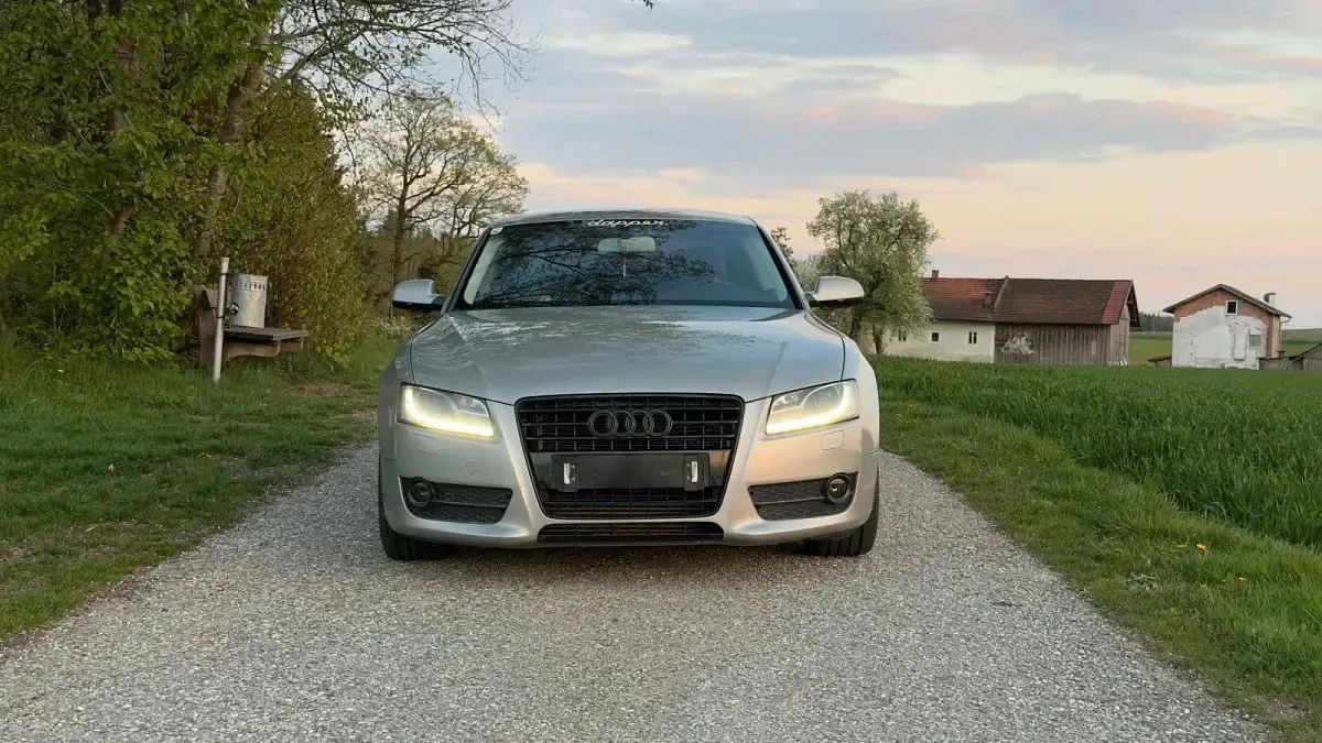 Gebraucht Audi A5 Ambiente 170 PS (125 kW) 2011 Silber Coupé
