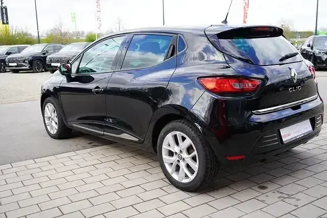 Gebraucht Renault Clio LIMITED 76 PS (55 kW) 2019 Blau Kleinwagen