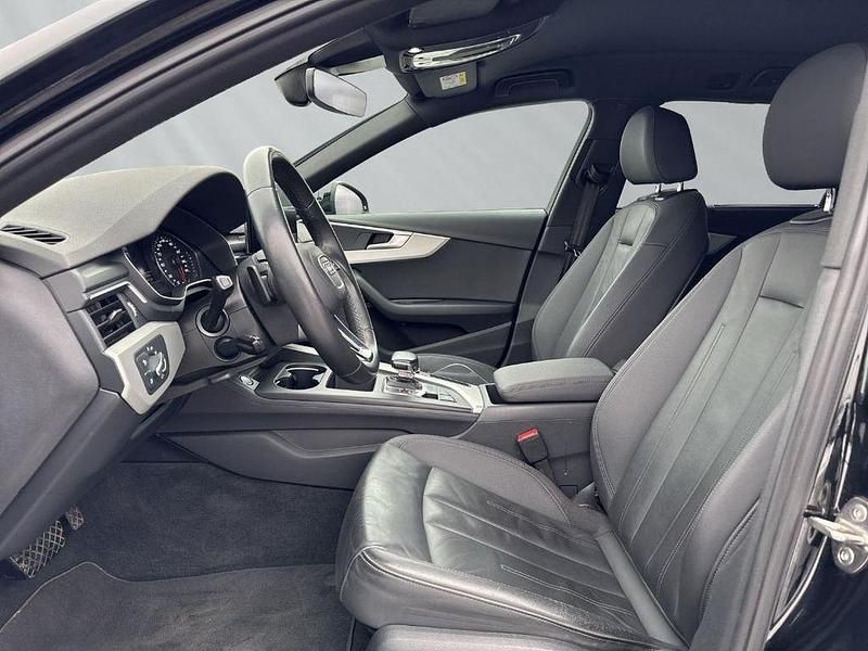 Gebraucht Audi A4 Advanced Plus 190 PS (139 kW) 2021 Mythosschwarz metallic Kombi