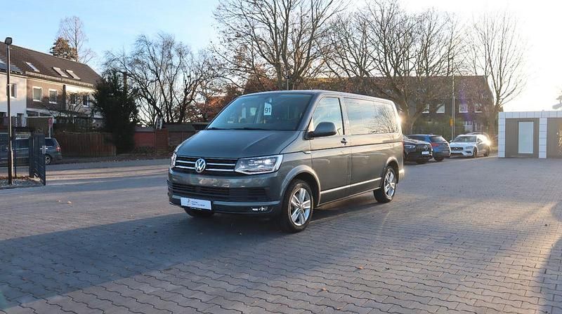 Gebraucht VW Multivan Comfortline 204 PS (150 kW) 2017 Grau Van