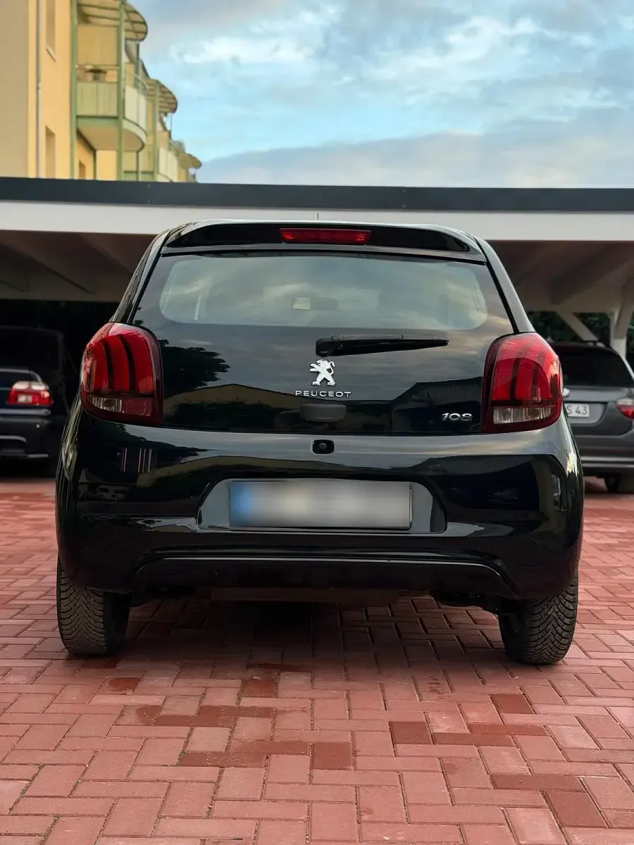 Gebraucht Peugeot 108 82 PS (60 kW) 2015 Schwarz Cabrio