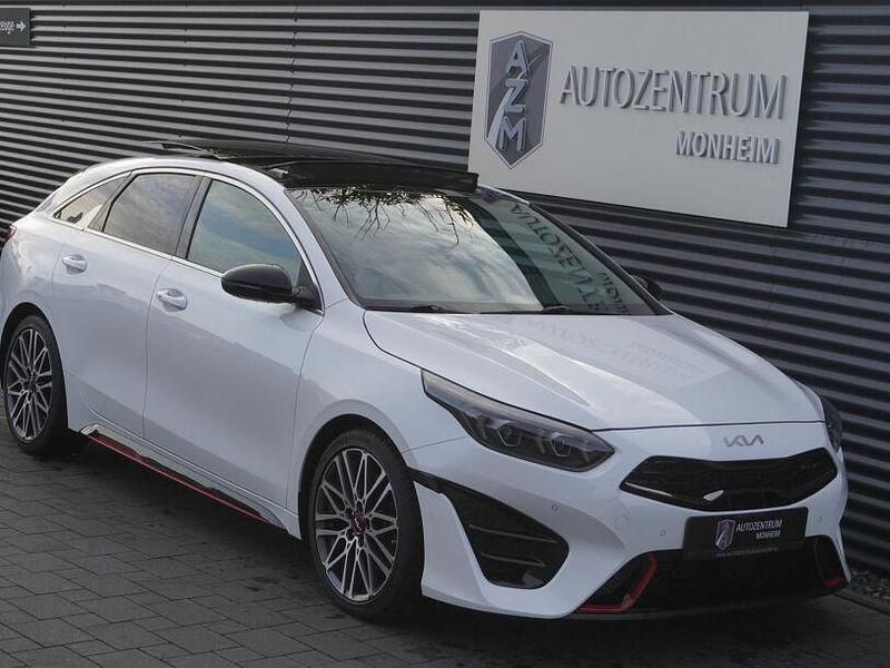 Gebraucht Kia ProCeed 204 PS (150 kW) 2022 Weiss Kleinwagen