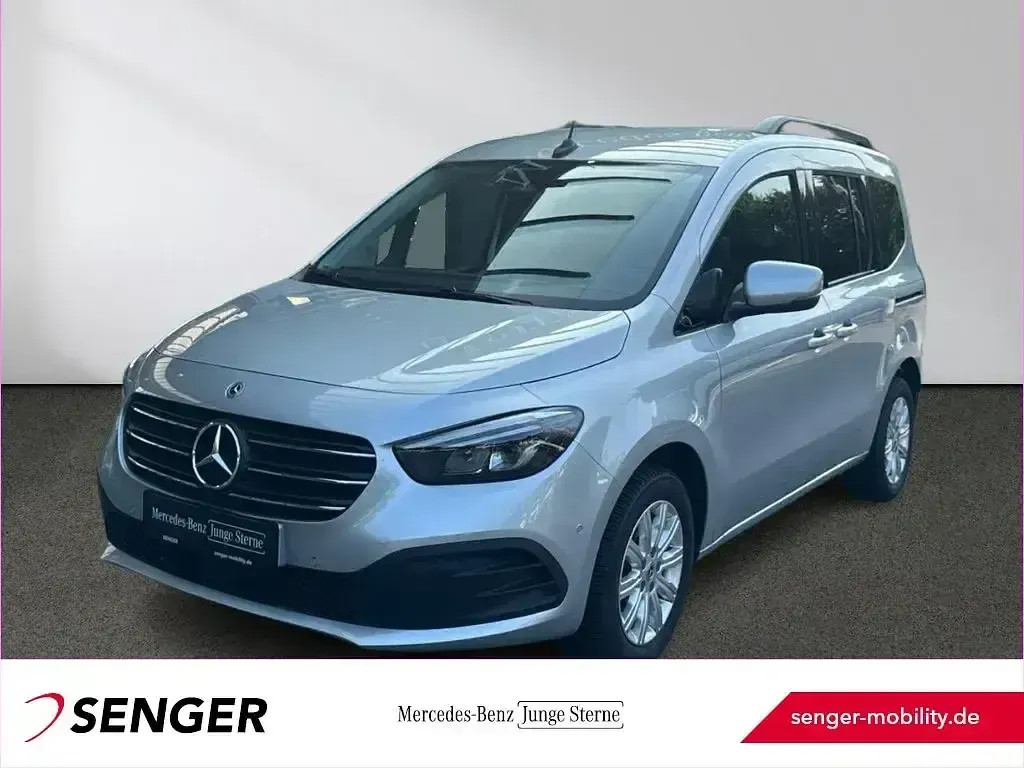 Gebraucht Mercedes T180 Progressive 131 PS (96 kW) 2024 Van / Kleinbus