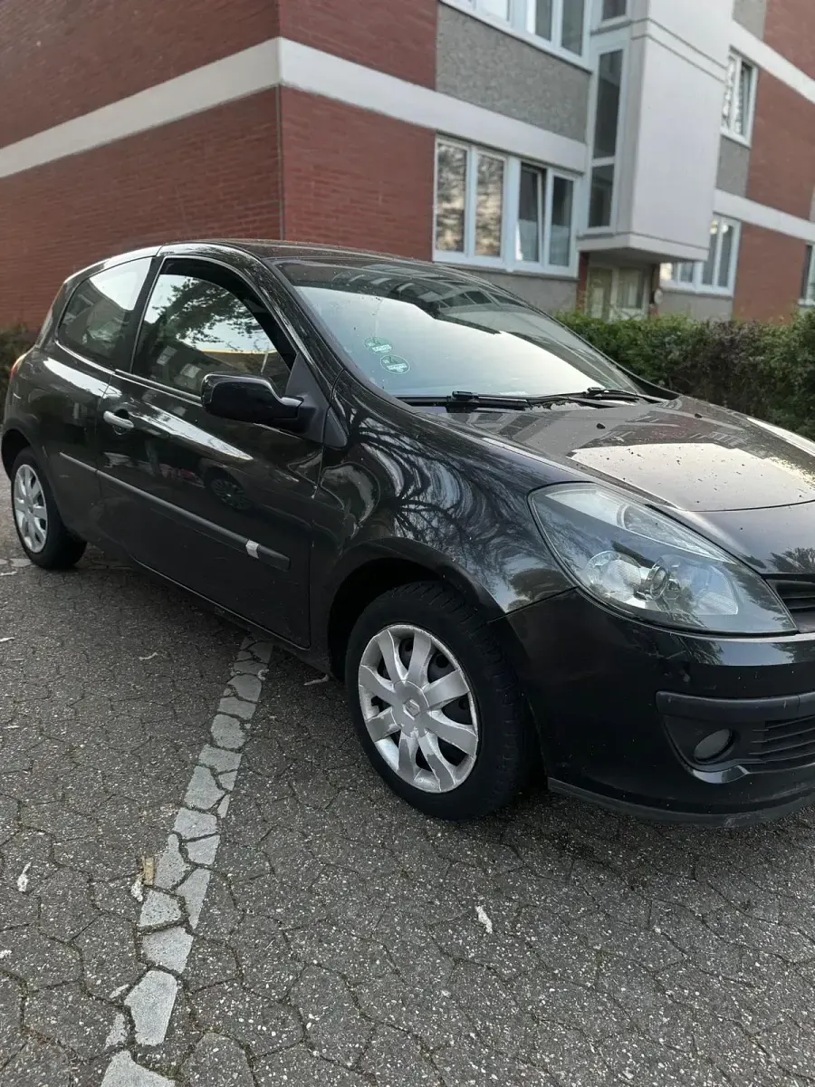 Gebraucht Renault Clio 75 PS (55 kW) 2006 Schwarz Kleinwagen