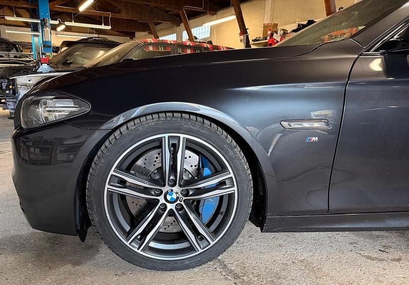 Gebraucht BMW 535 M Sport 313 PS (230 kW) 2014 Schwarz Kombi
