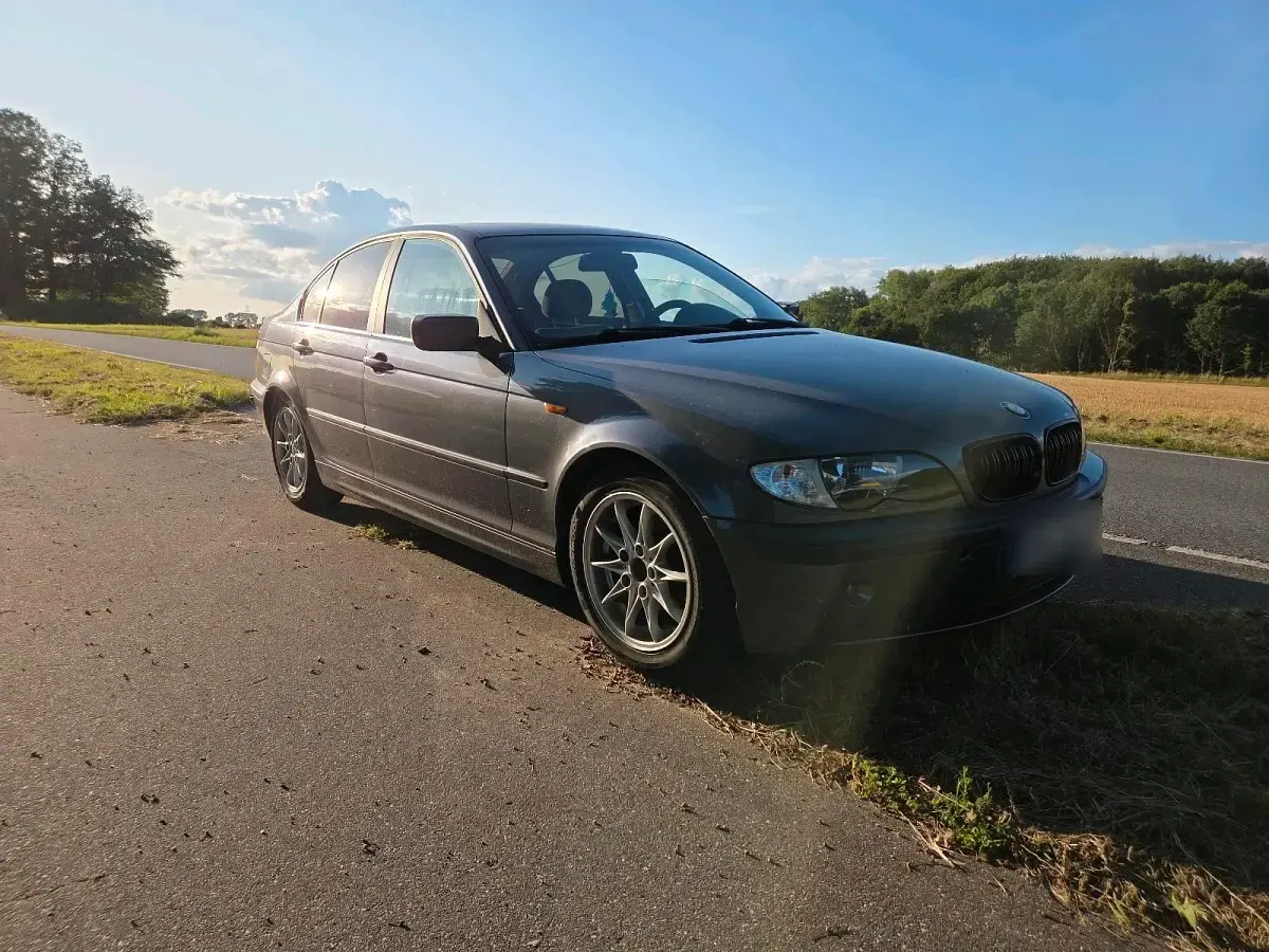 Gebraucht BMW 320 170 PS (125 kW) 2001 Grau Limousine